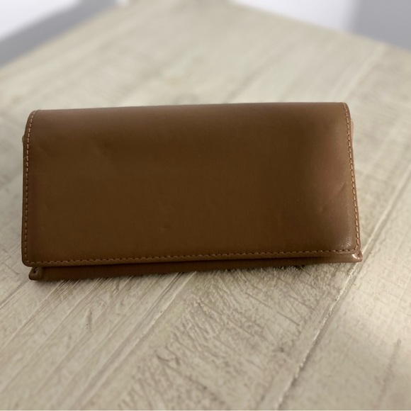 Authentic Burberry Square plastic trim black sunshades - Picture 7 of 7